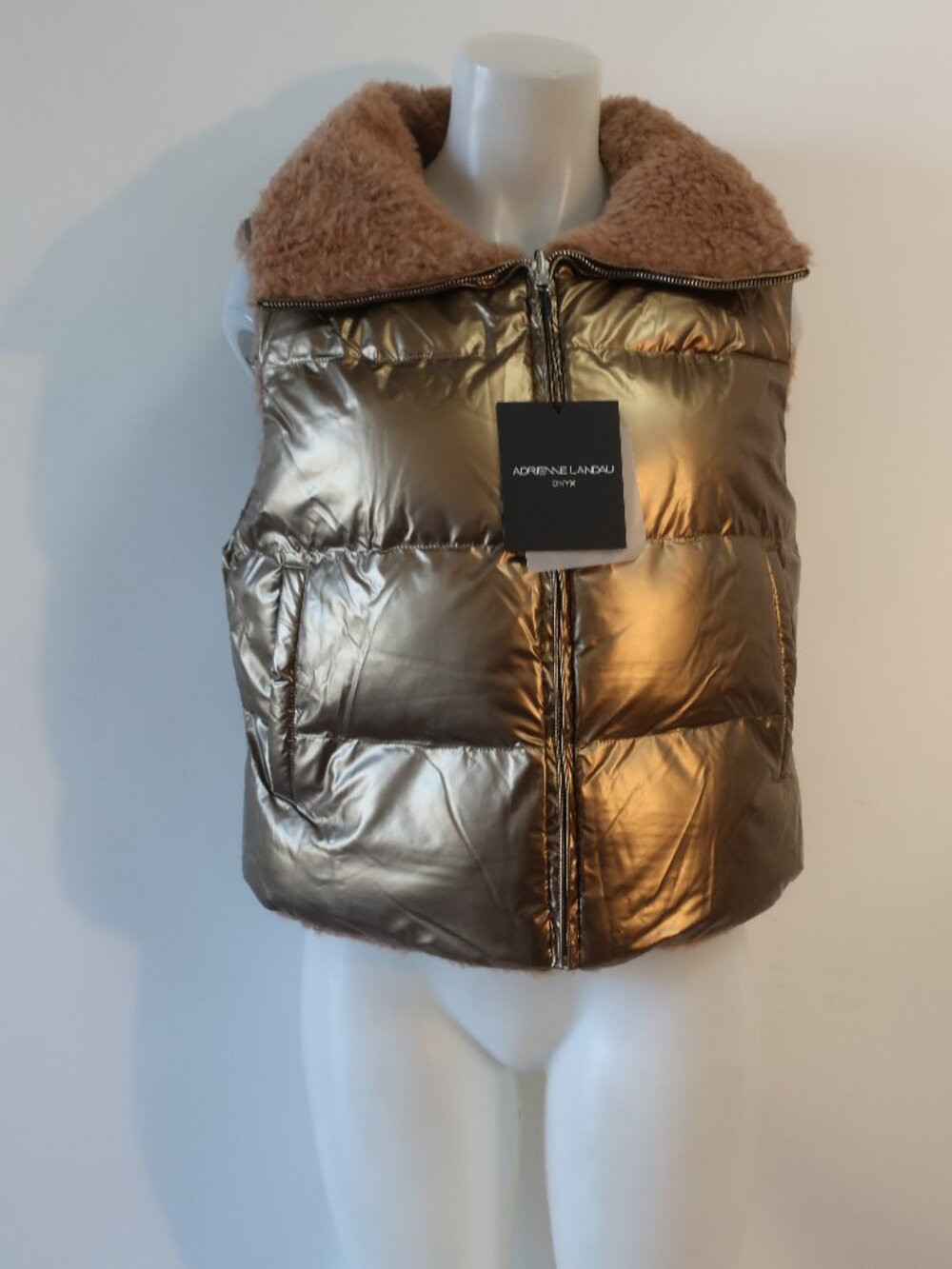 NWT Womens Adrienne Landau Onyx Copper Sherpa Lined Zip Up Vest M